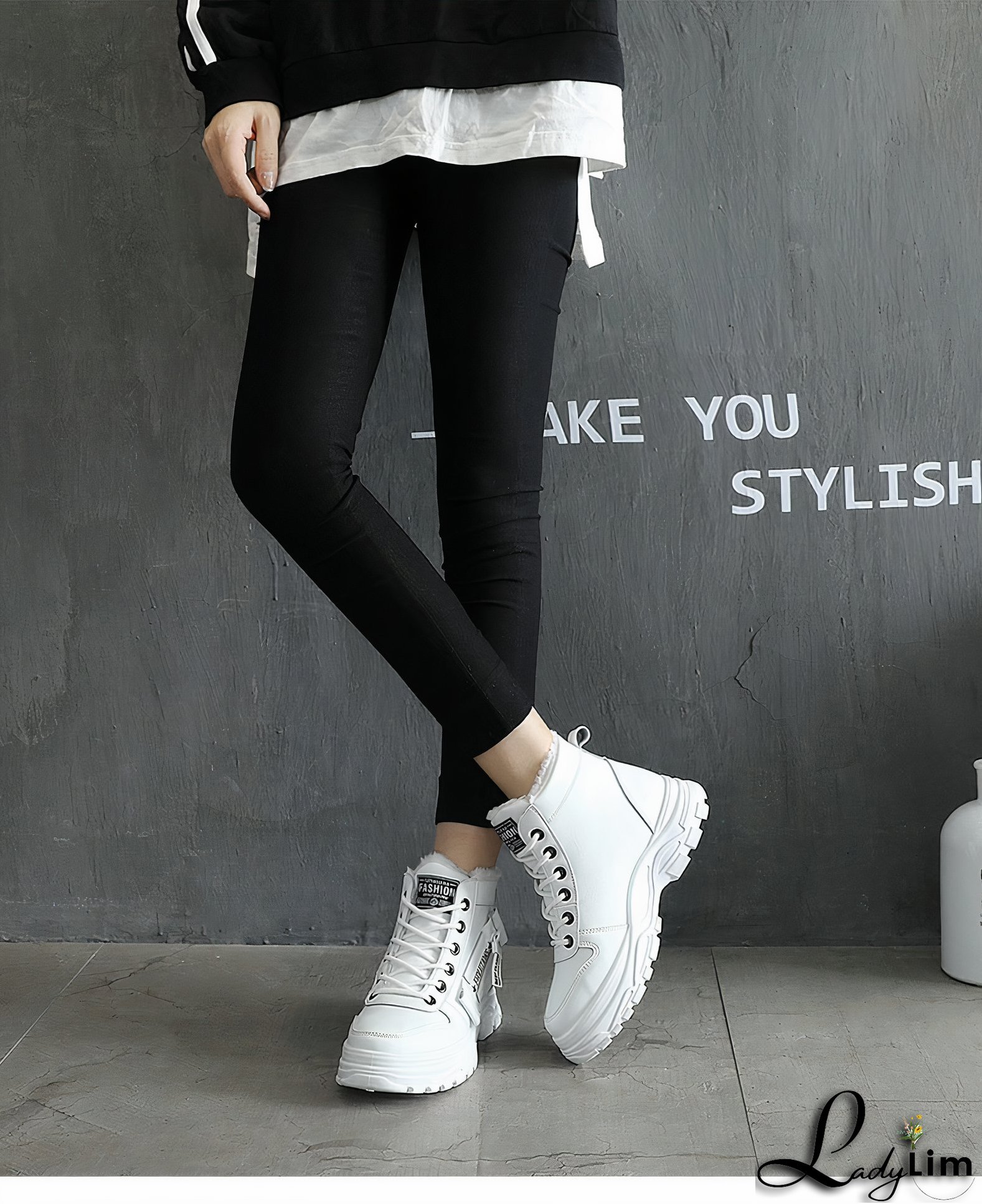 Effortless and Trendy winter Boots