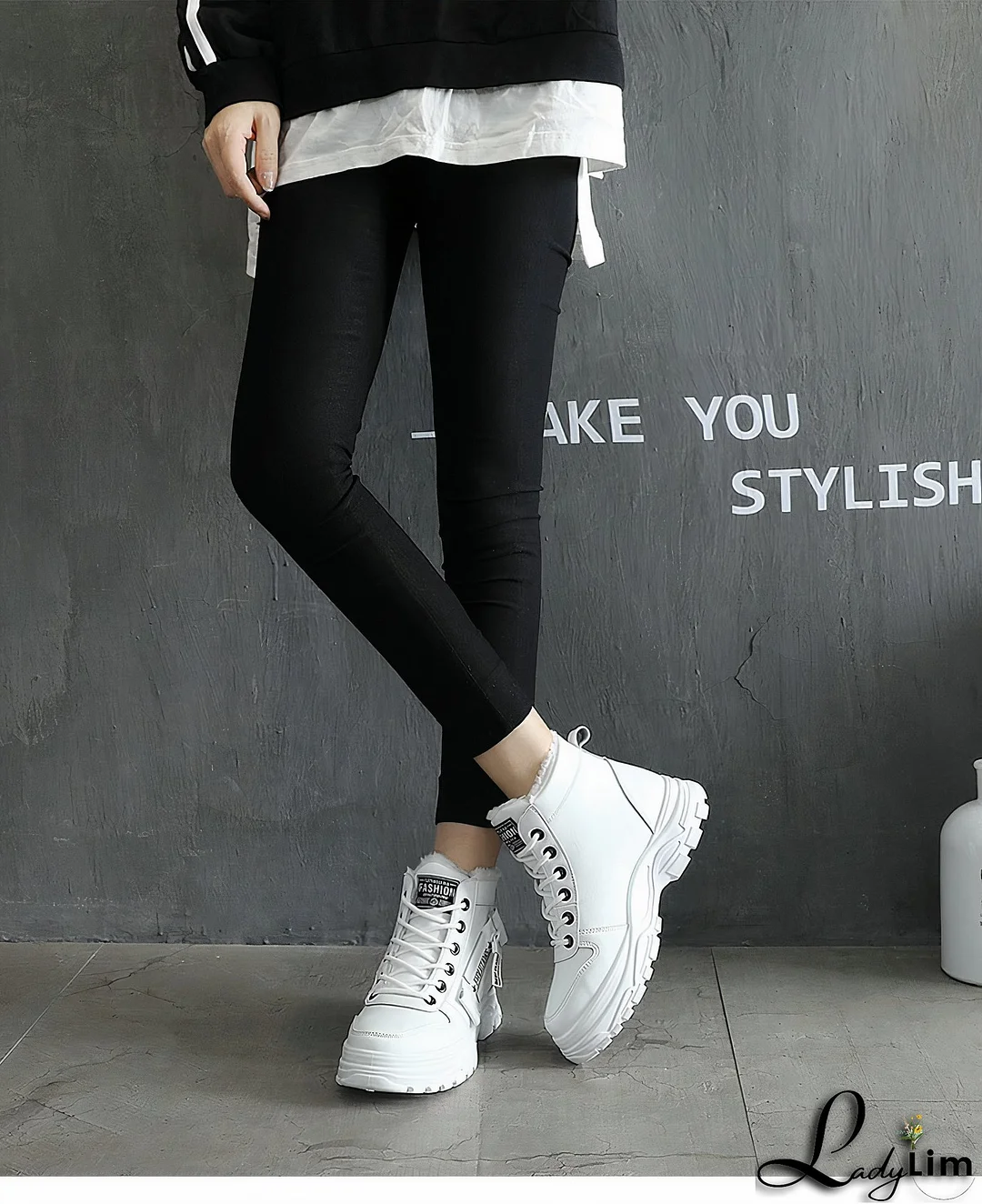 Effortless and Trendy winter Boots