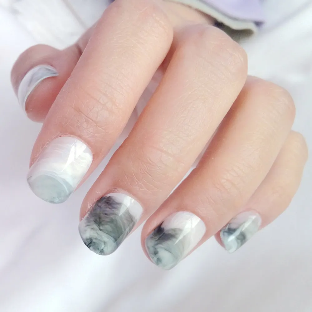 24Pcs Gradient Gray Artificial Fake Nails Marble Patterns Short False Nails With Design Full Cover Finger Tip Manicure Tool-Nail Inspo
