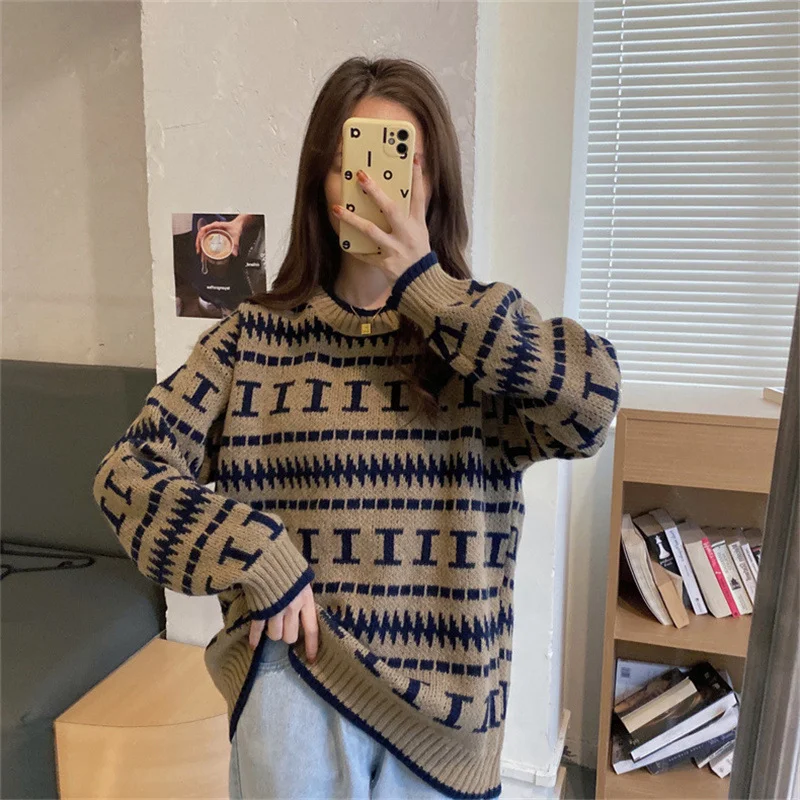 Toloer Toloer Autumn And Winter New Korean Personality Pullover Sweater Female Jacquard Loose Retro Wind Round Collar Long Sleeve Knit Female-Outfit Ideas