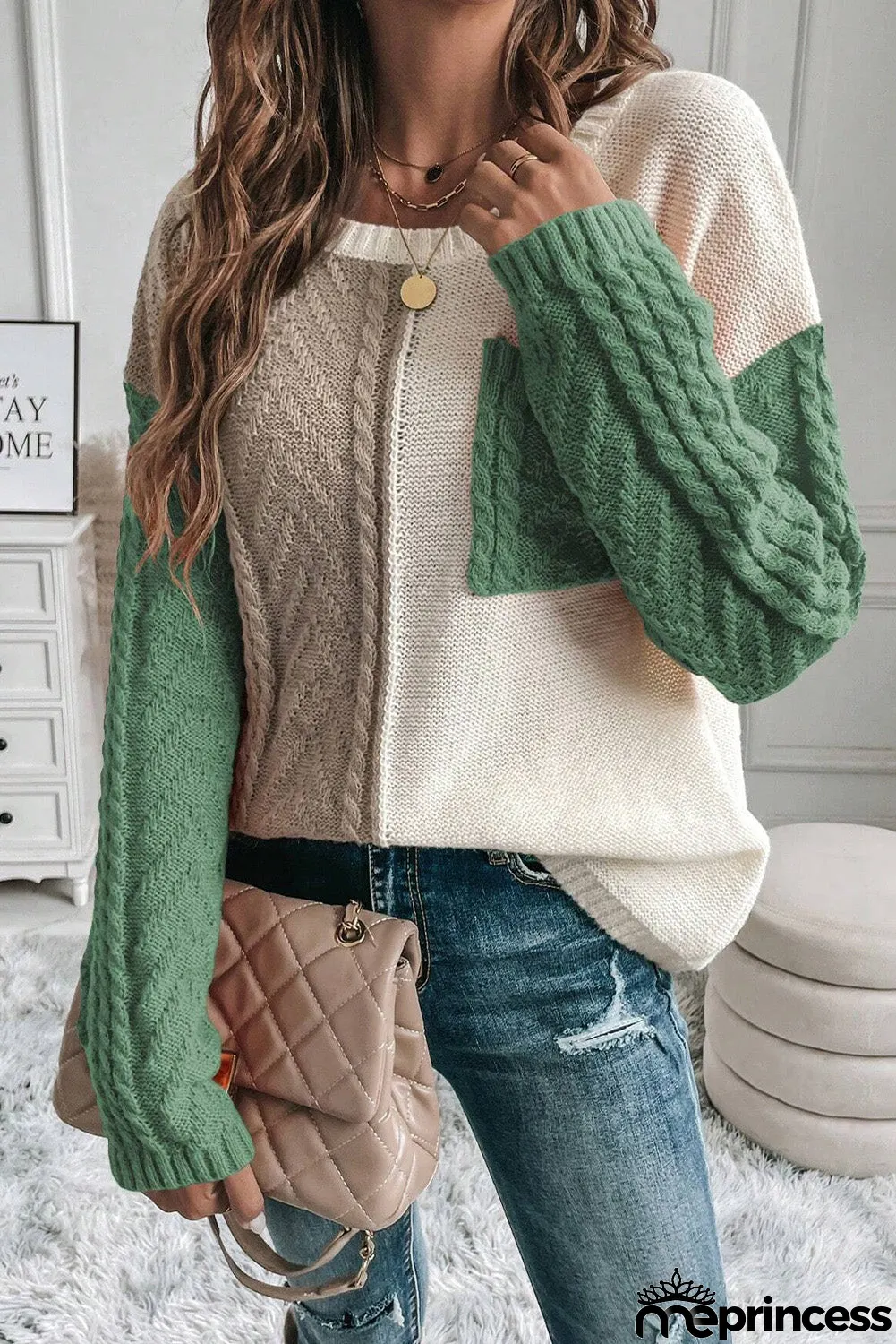 Fashionable and Effortless garment