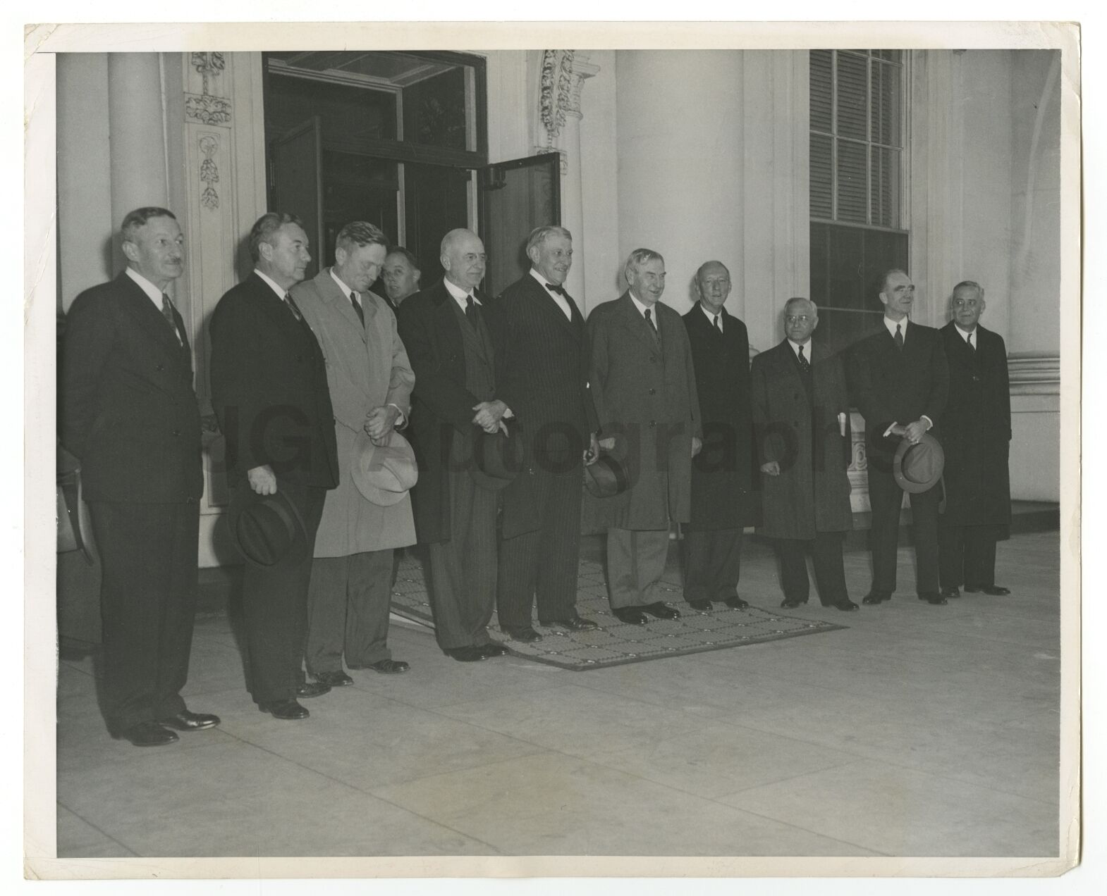 U.S. Supreme Court - Vintage 8x10 Publication Photo Poster paintinggraph - Stone Court - 1944