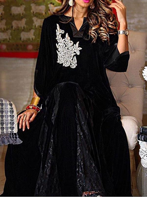 White pattern decor black velvet dress فساتين