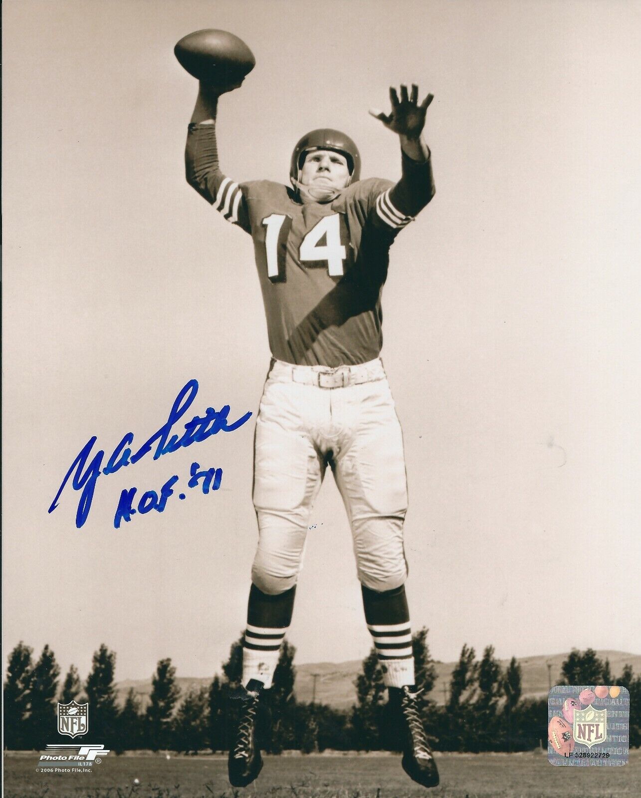 Autographed Y. A. Tittle San Francisco 49ers 8x10 Photo Poster painting w/COA