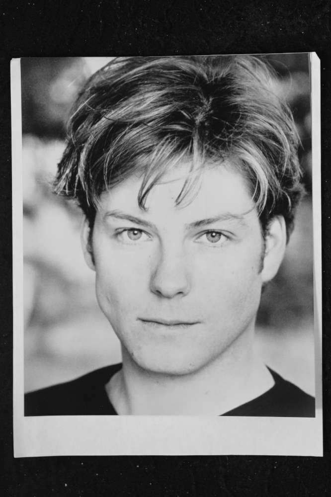 Jamie Bamber - 8x10 Headshot Photo Poster painting w/ Resume - Battlestar Galactica