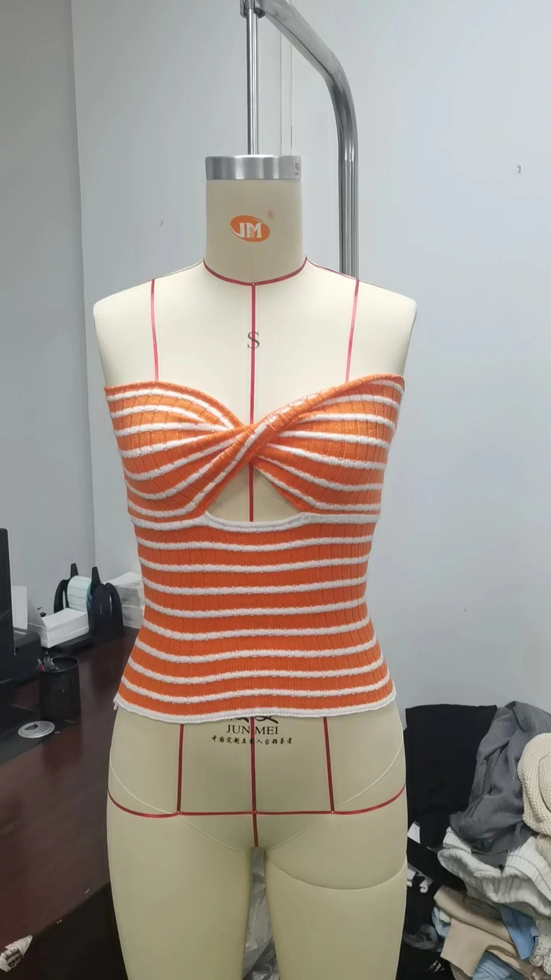 Toloer Toloer And Summer 2024 Sweater Hot Style Women's Sexy Striped Sweater Knit Strap Wipe-Outfit Ideas