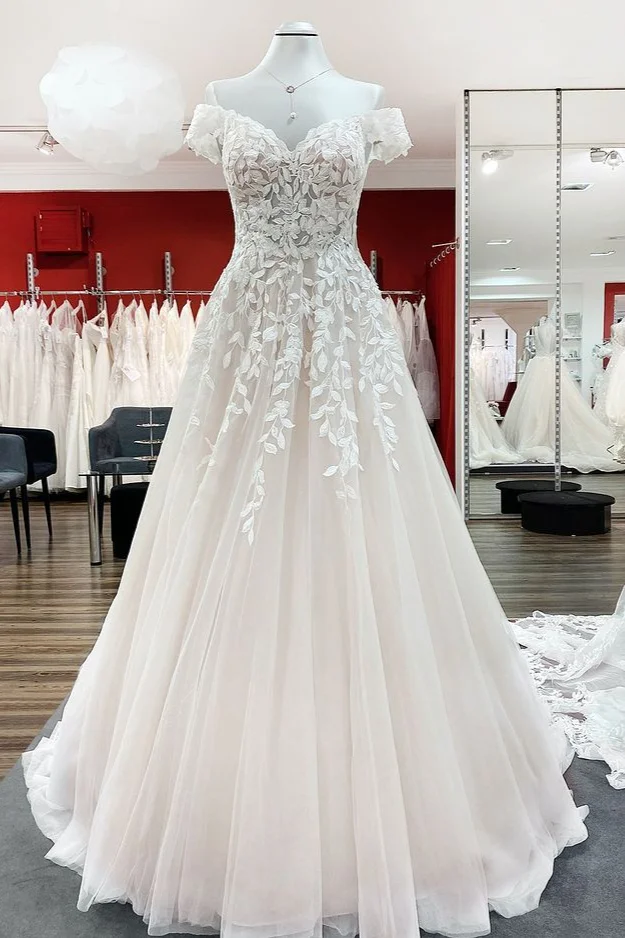 Gorgeous Long A-line Off-the-shoulder Wedding Dress With Tulle Lace Ruffles