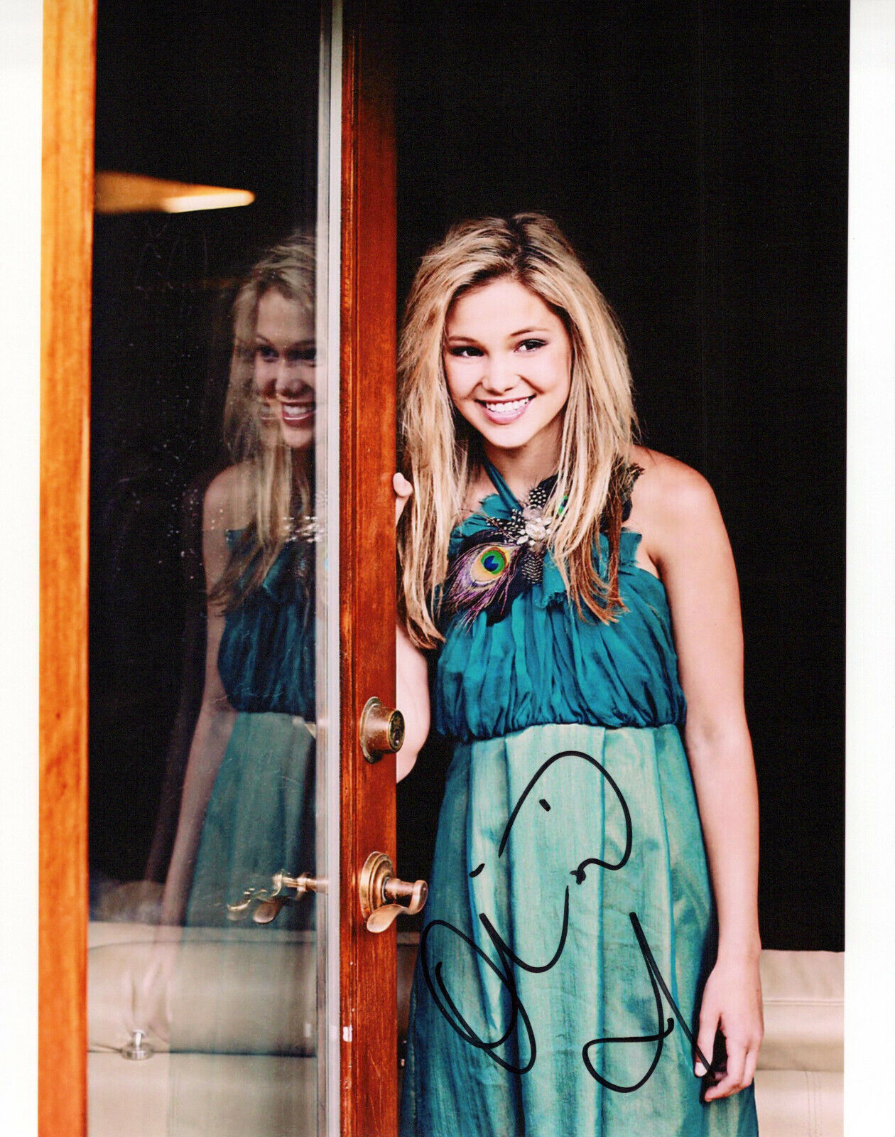 Olivia Holt glamour shot autographed Photo Poster painting signed 8x10 #11