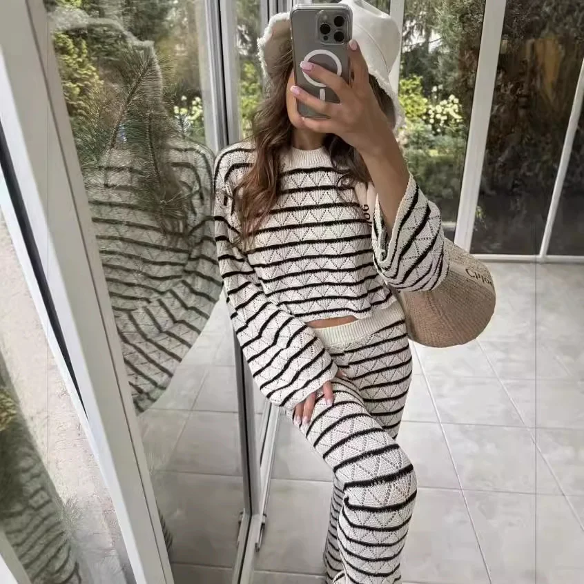 Nigikala Nigikala Women's INS Explosion Striped Knitting L Long Sleeve Horned Pants Set