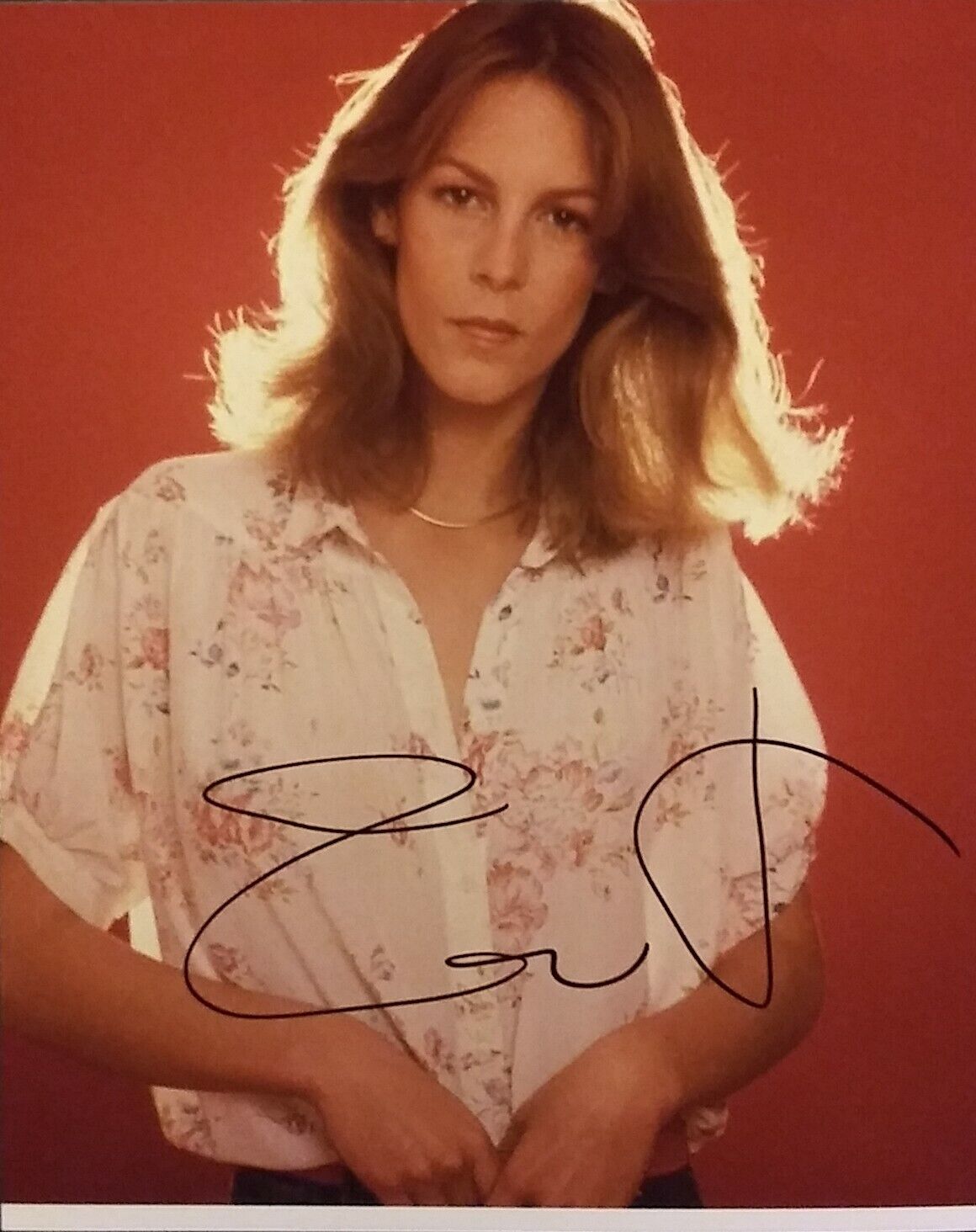 Jamie Lee Curtis Signed 8 x 10