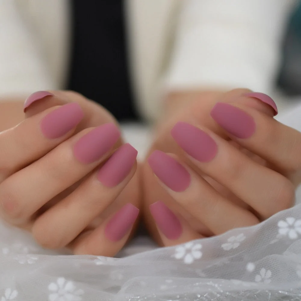 Gorgeous Cream False Nails Long Iridescent Matte Fake Nails Frost Art Design DIY Full Free Artificial False Nails 24-Nail Inspo