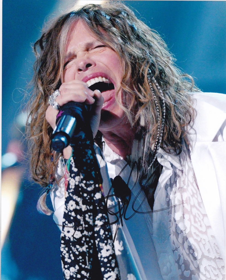 STEVEN TYLER 8 x10 20x25 cm Autographed Hand Signed Photo Poster painting