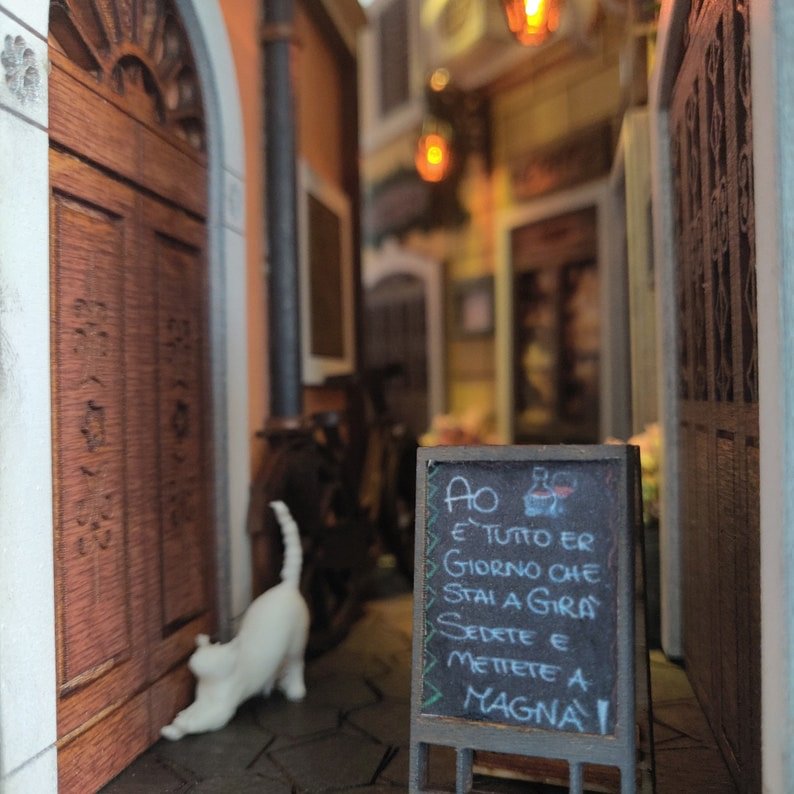 Hot Sale Italy Alleyworld Bookshelf Insert Box