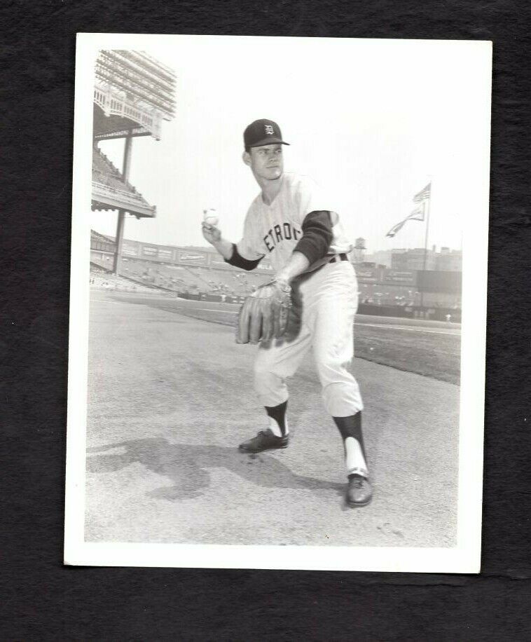 Steve Boros circa 1961 Type I Louis Requena Press Original Photo Poster painting Detroit Tigers