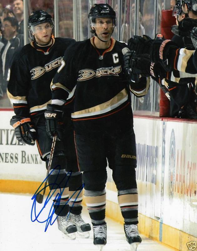 SCOTT NIEDERMAYER ANEHEIM DUCKS SIGNED 8X10 PICTURE