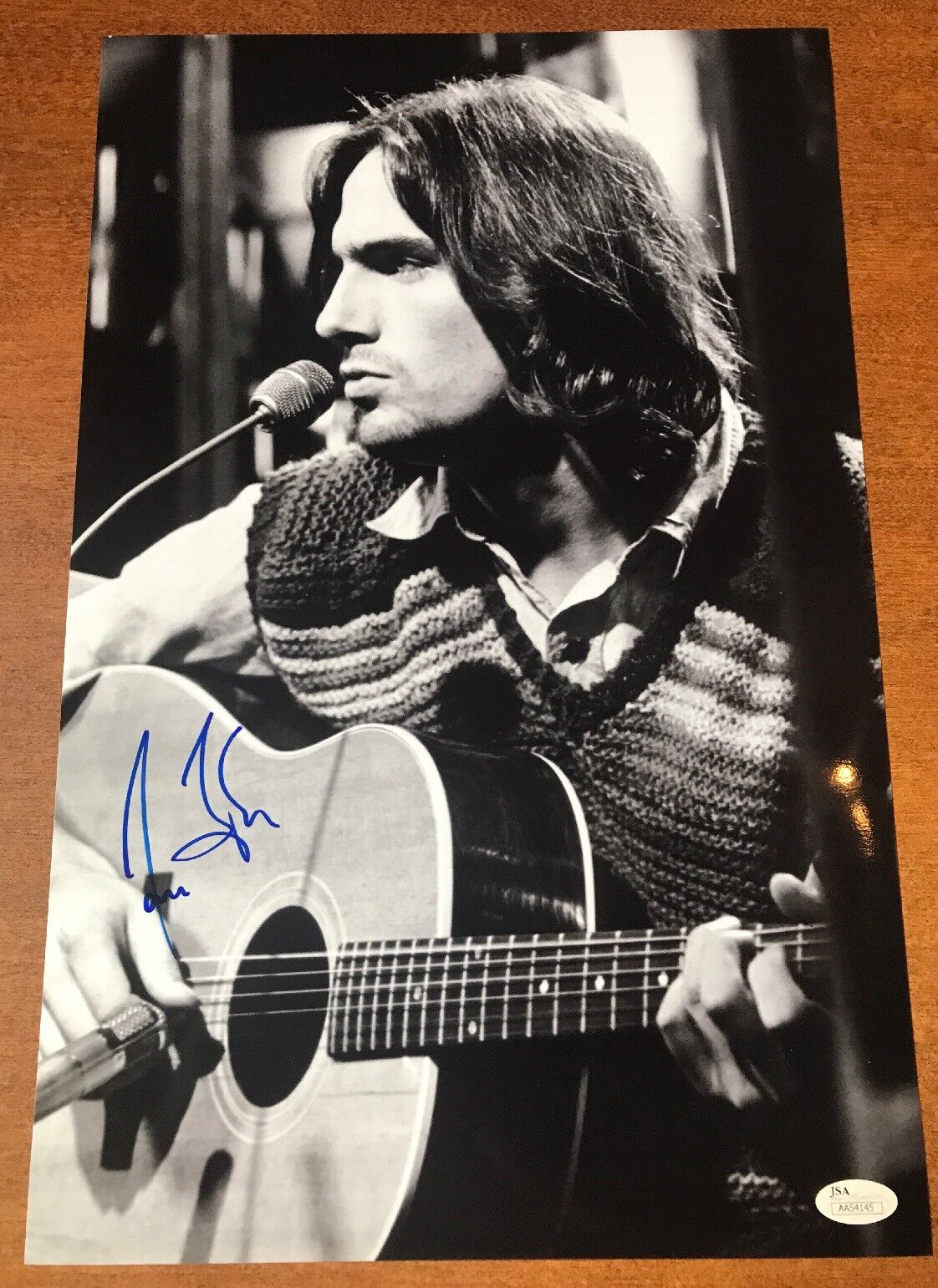 JAMES TAYLOR SIGNED Photo Poster painting 11x17 JSA COA LEGEND