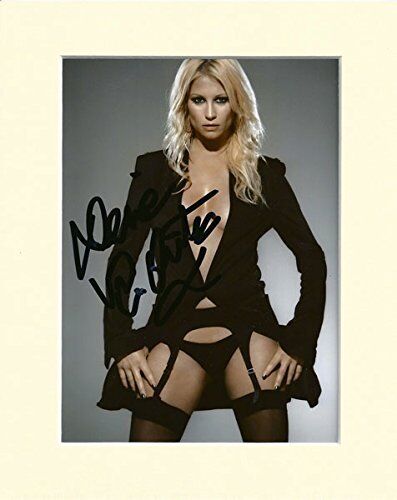 DENISE VAN OUTEN IN BLACK STOCKINGS PP MOUNTED 8X10 SIGNED AUTOGRAPH Photo Poster painting PRINT