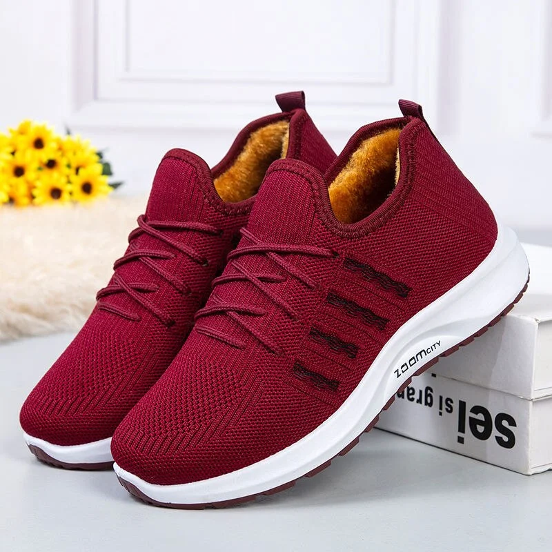Women Casual Shoes Light Sneakers Breathable Mesh Boots knitted Vulcanized Shoes Outdoor Slip-On Sock Shoes Plus Size Tennis AAA