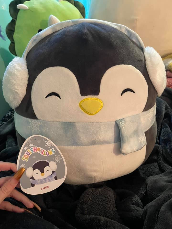 luna penguin squishmallow