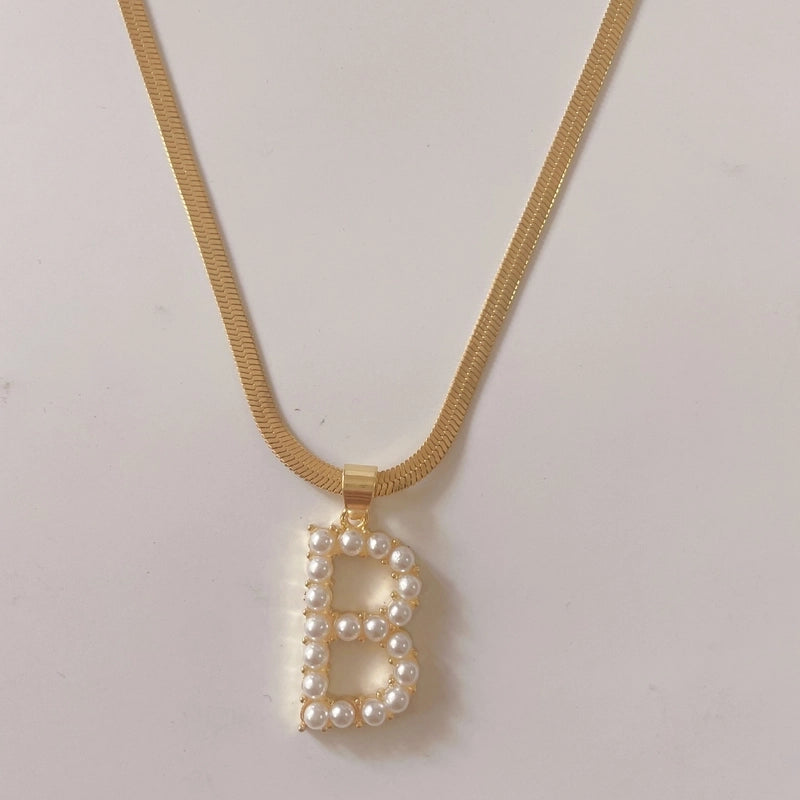 Elegant Luxurious Classic Style Letter Copper 14k Gold Plated Artificial Pearls Pendant Necklace In Bulk