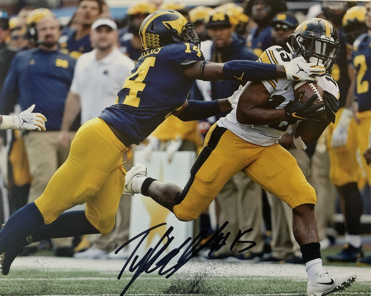 TYLER GOODSON HAND SIGNED 8x10 Photo Poster painting IOWA HAWKEYES FOOTBALL RB AUTOGRAPH COA