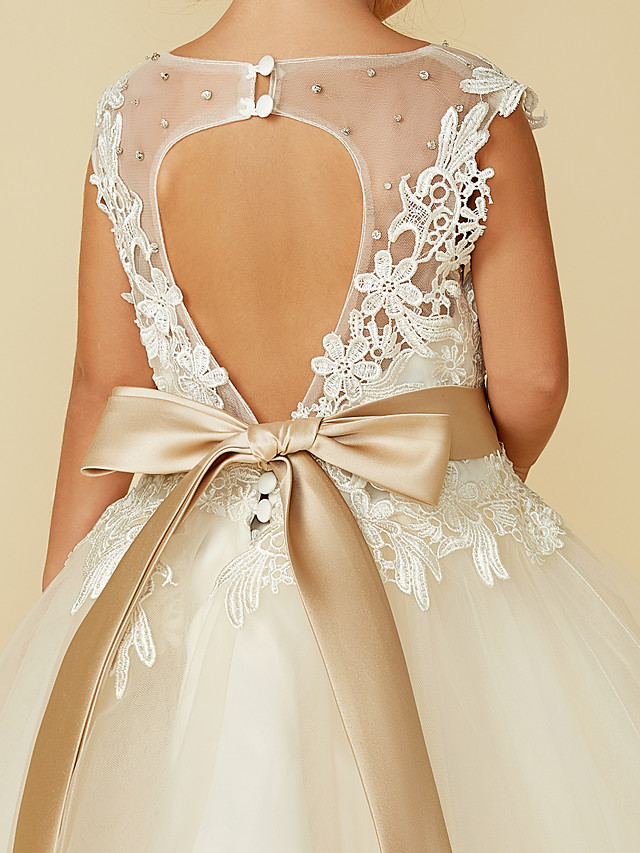 Daisda Sleeveless Jewel Neck Ball Gown Flower Girl Dress Lace Tulle With Belt  Buttons  Beading
