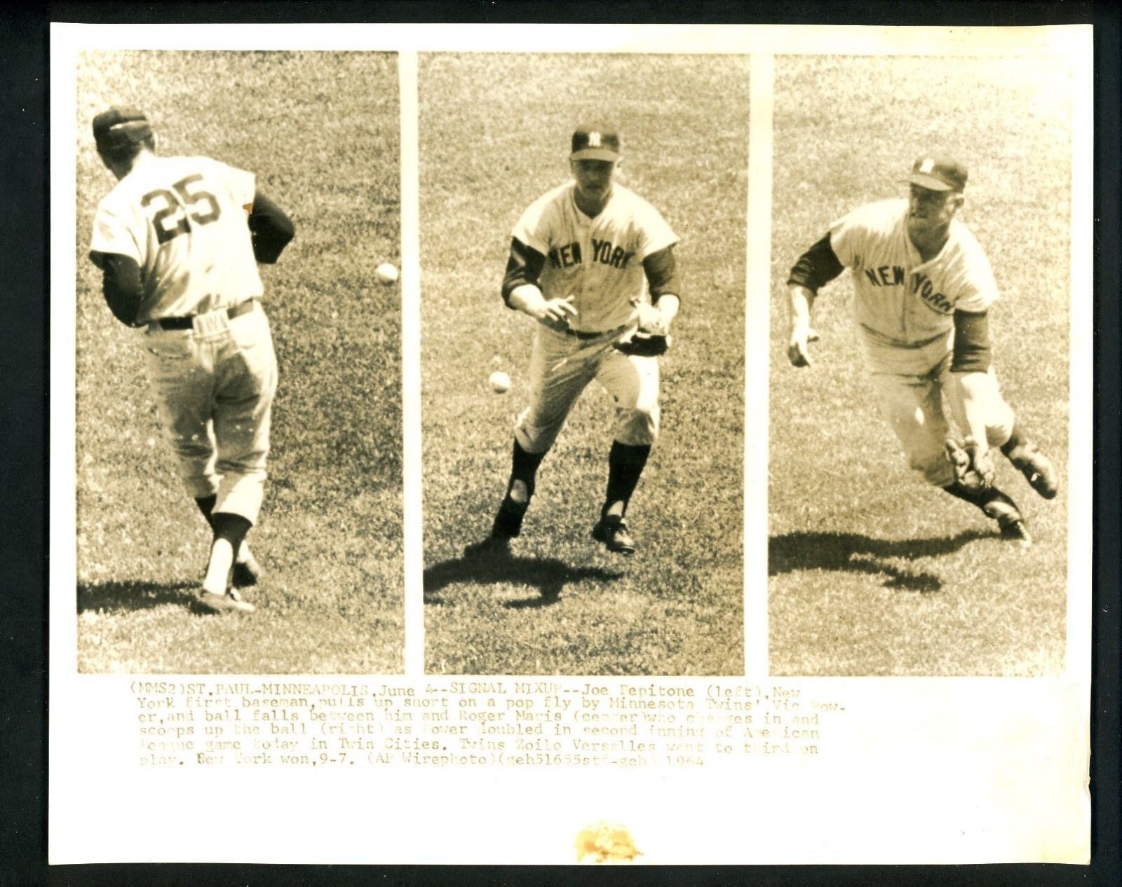 Joe Pepitone & Roger Maris Type IV Press Photo Poster painting New York Yankees