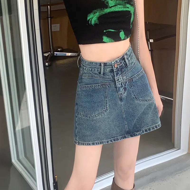 Vintage High-Waisted Denim A-Line Mini Skirt