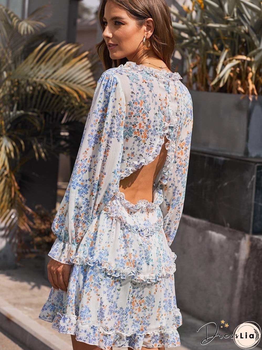 Feminine Floral Dress with V-Neck