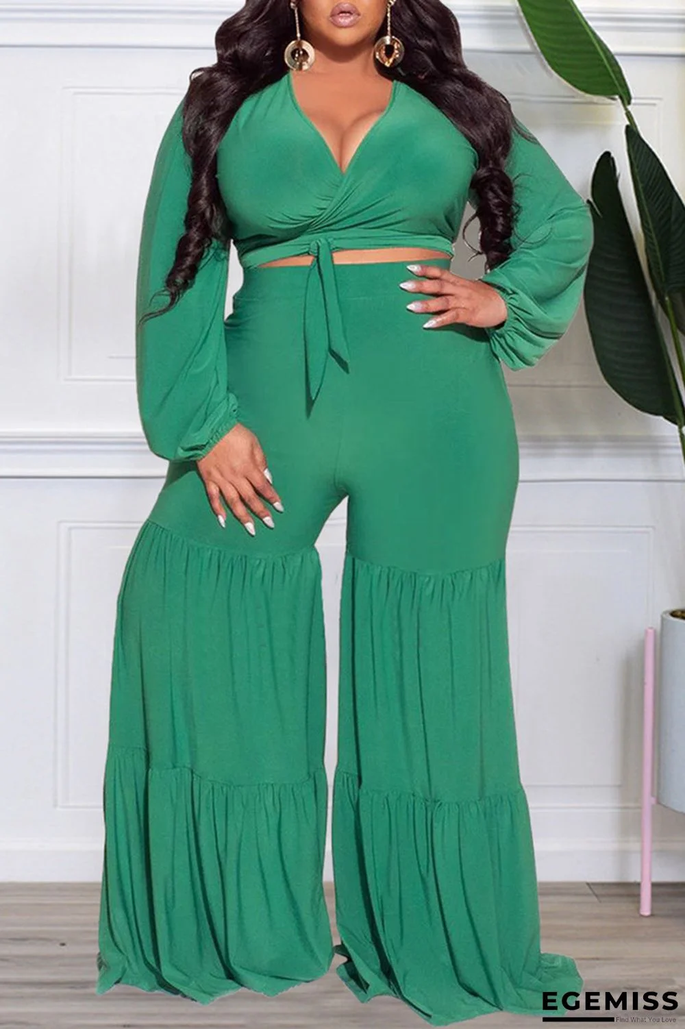 Green Casual Solid Bandage V Neck Plus Size Two Pieces | EGEMISS