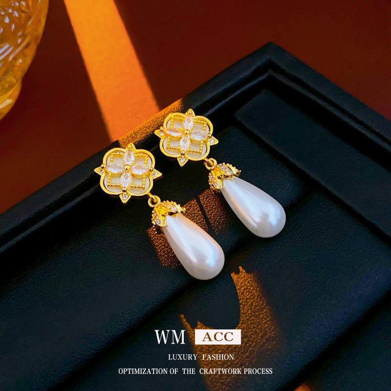 Retro Vintage Pearl Geometric Copper Electroplating Earrings