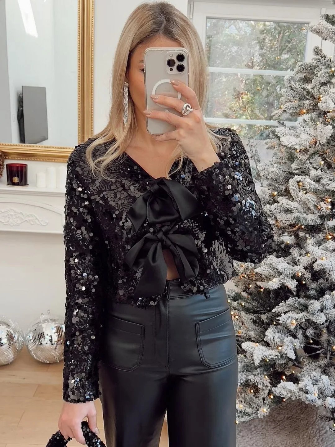 Nigikala Nigikala Women's Clothing 2025 Winter New Fashion Round-Necked Squint Bow Trim Short Coat G80131