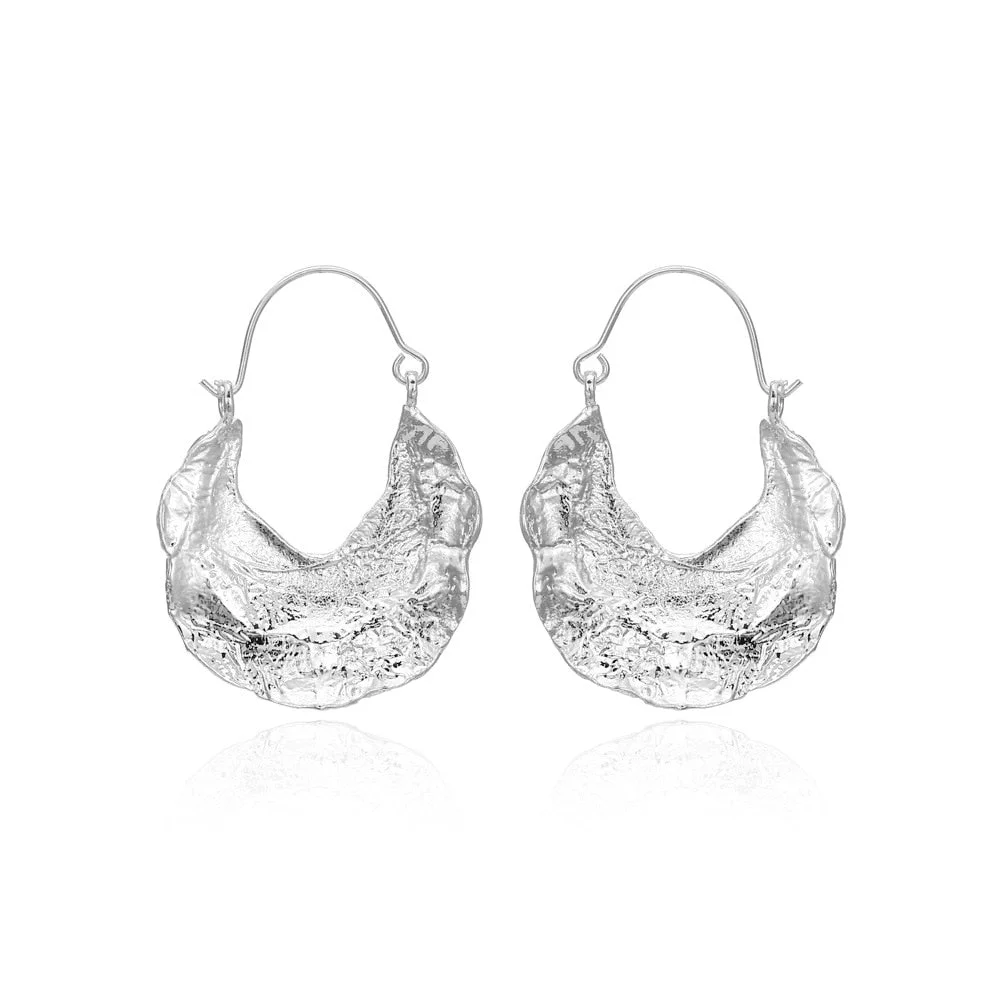 Dvacaman Golden Leaf Flower Earrings For Women Vintage Irregular Geometric Metal Long Drop Dangle Beetle Earrings Trendy Jewelry