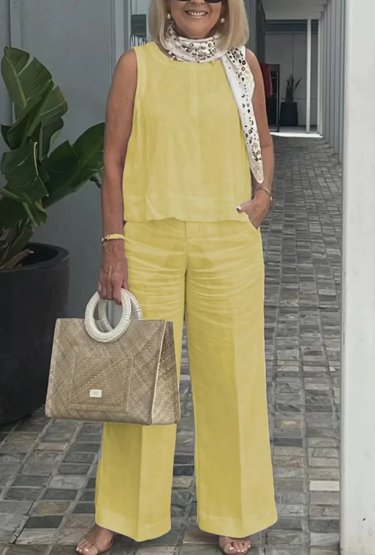 Cotton and linen sleeveless suit 