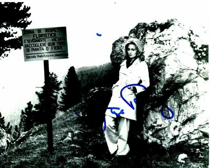 FAYE DUNAWAY signed autographed A PLACE FOR LOVERS JULIA Photo Poster painting