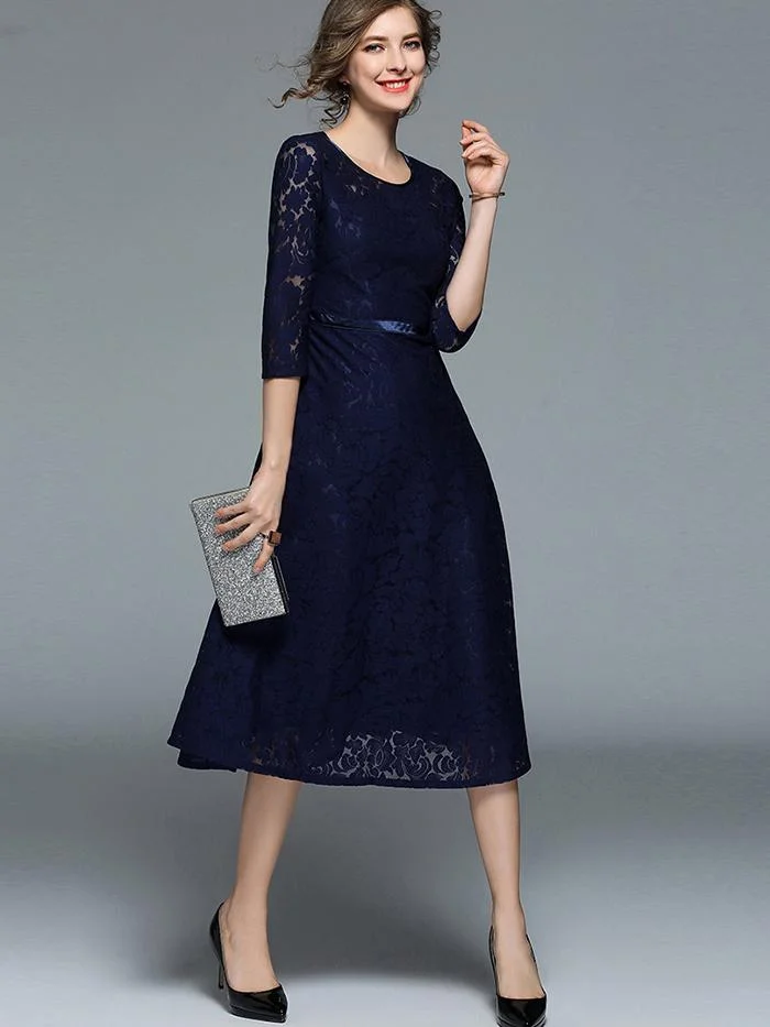 Elegant mid-length lace big dress
