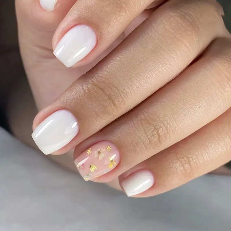 Churchf Churchf And Broken Flower Cute Little T-Shaped Short Ballet Fake Nails Pure Milk White Solid Nails Finished Nails