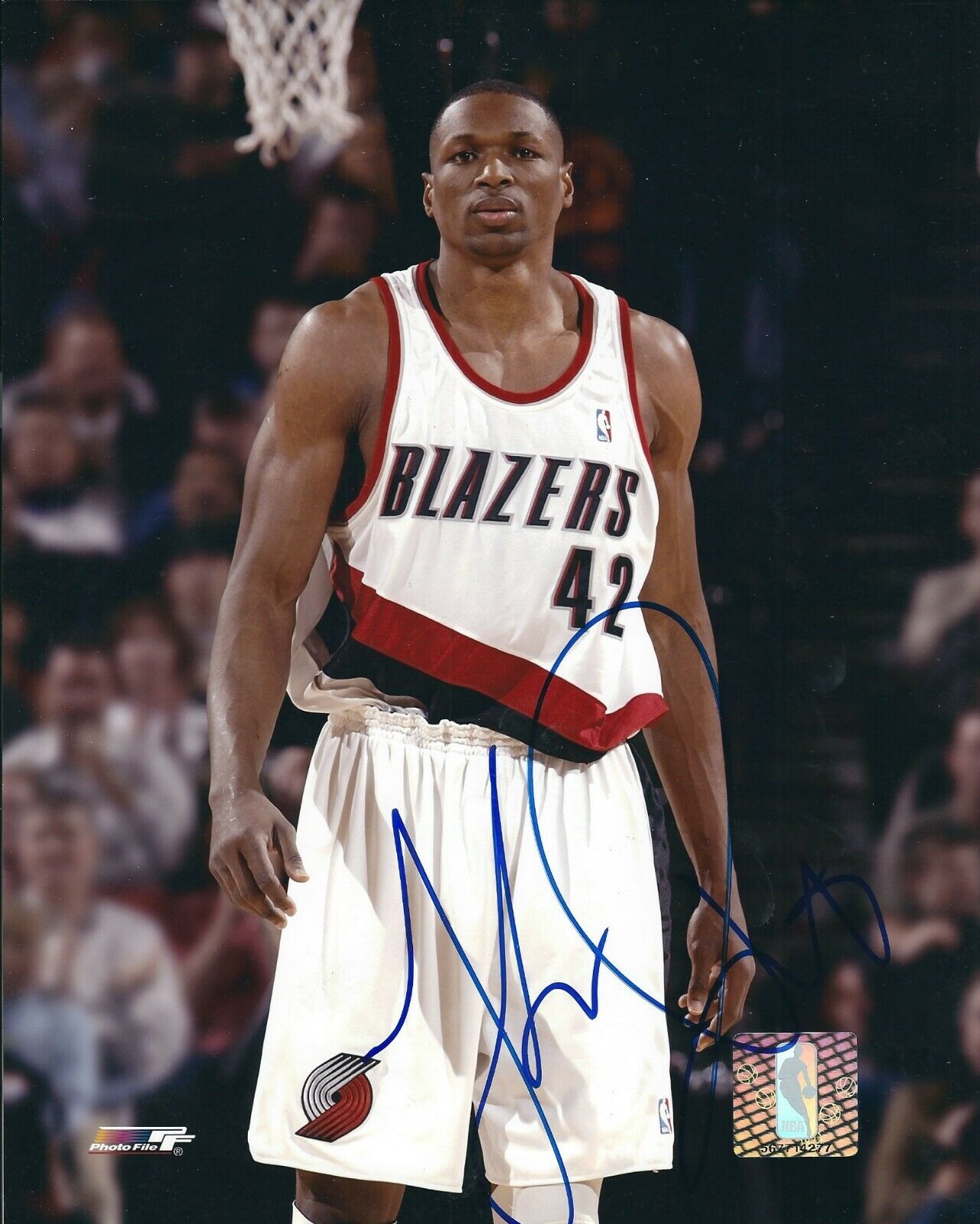 Autographed THEO RATLIFF Portland Trail Blazers 8X10 Photo Poster painting - COA