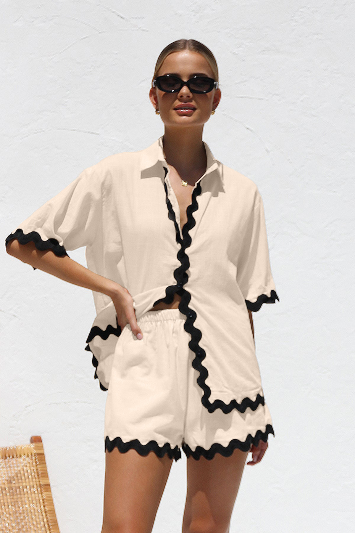 Mature Women Summer V-neck Shirt And Shorts Fashion Wave Print Suits