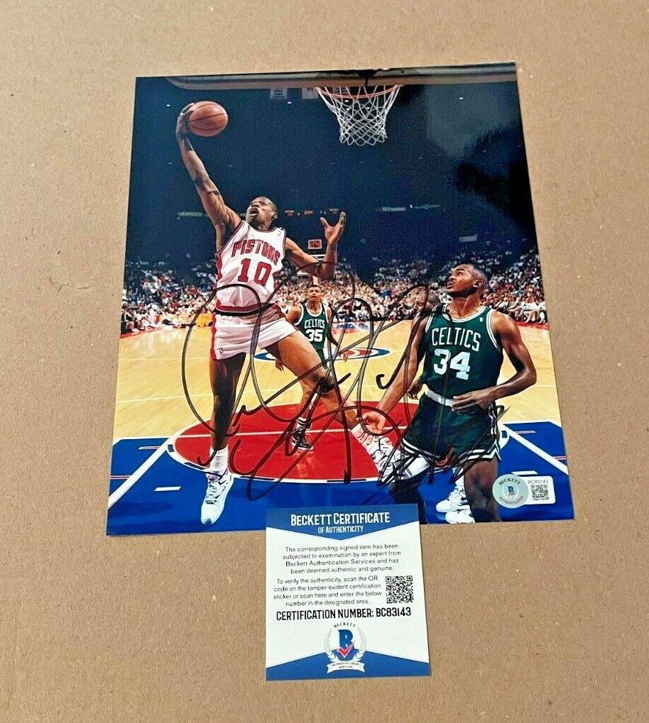 DENNIS RODMAN SIGNED DETROIT PISTONS 8X10 Photo Poster painting BECKETT CERTIFIED BAS