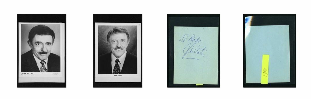 John Astin - Signed Autograph and Headshot Photo Poster painting set - Addams Family