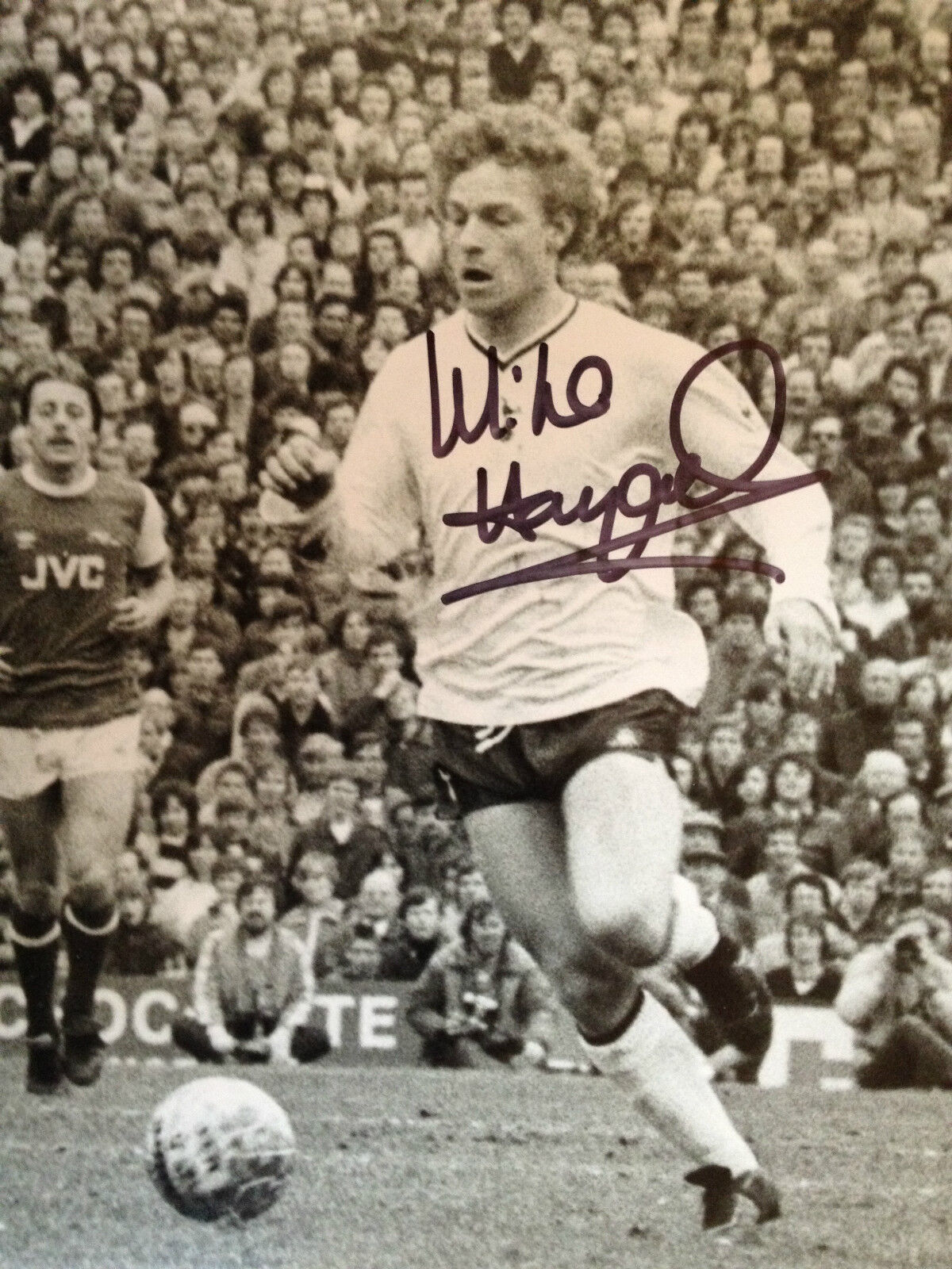 MIKE HAZZARD - TOTTENHAM HOTSPUR LEGEND - SUPERB SIGNED B/W Photo Poster paintingGRAPH