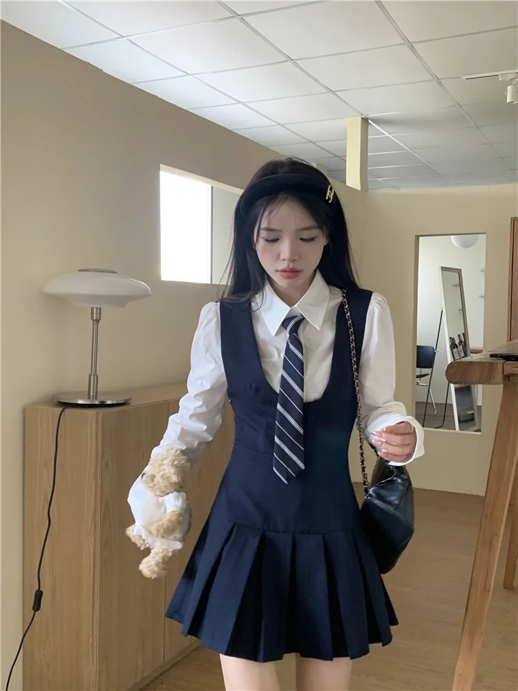 PREPPY SHIRT VEST DRESS SUIT