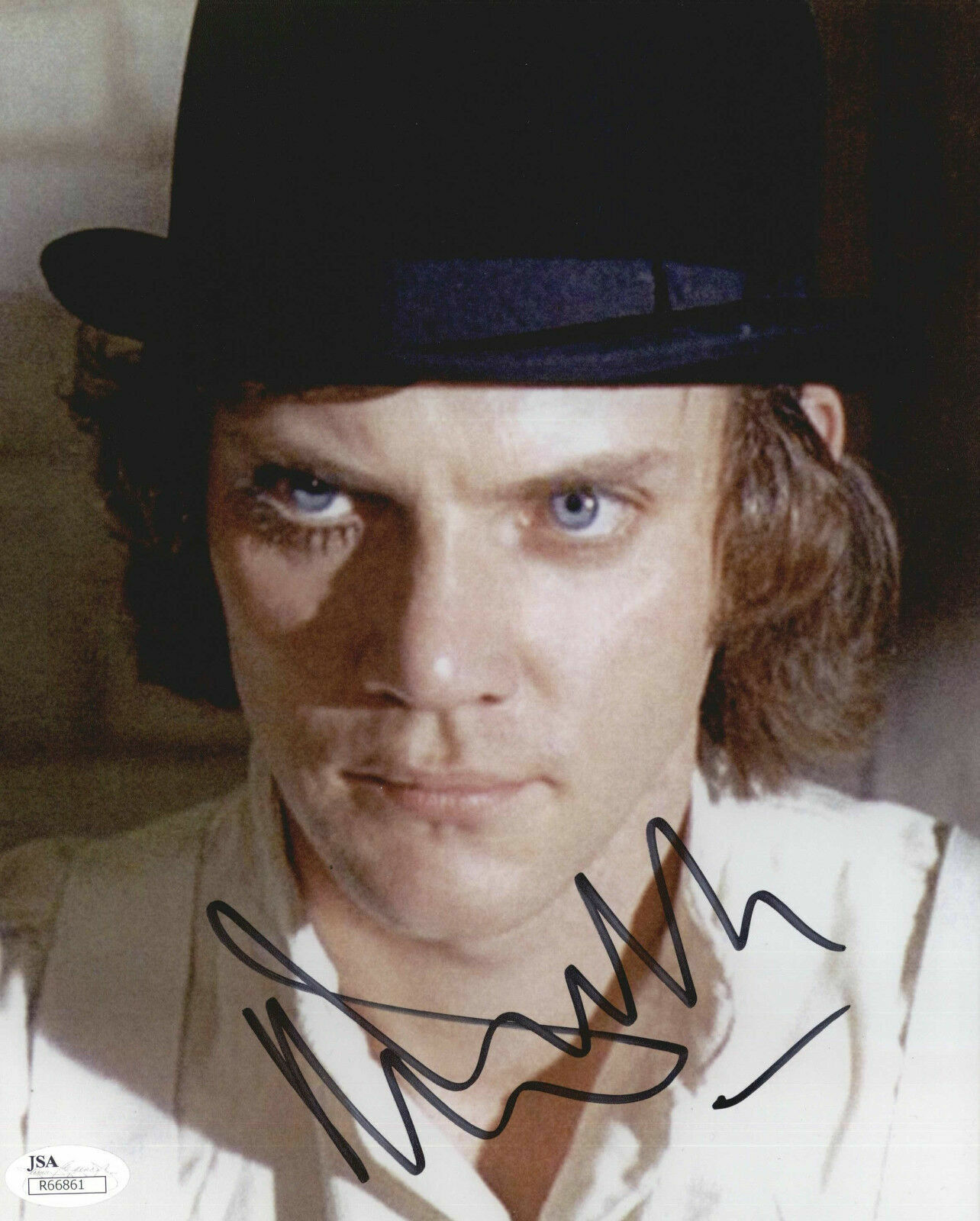 MALCOLM MCDOWELL, ACTOR SIGNED 8X10 A CLOCKWORK ORANGE