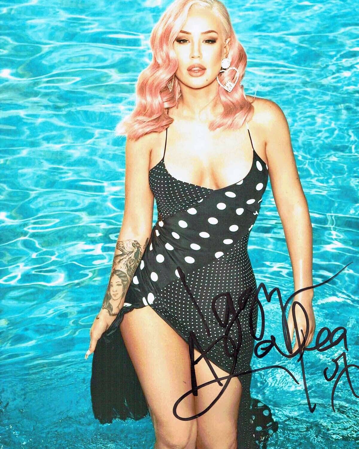 Iggy AZALEA Singer Model SIGNED Autograph 10x8 Glamour Sexy Photo Poster painting C AFTAL COA