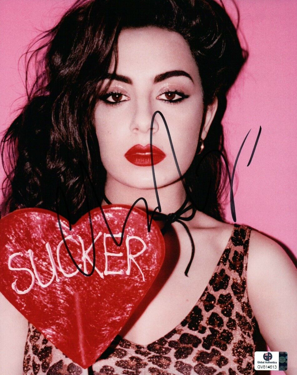 Charli XCX Signed Autographed 8X10 Photo Poster painting Sexy Red Heart Sucker GV814613