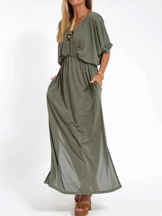 NEW🔥2025 Women’s Flowing Solid Color V-Neck Dress 
