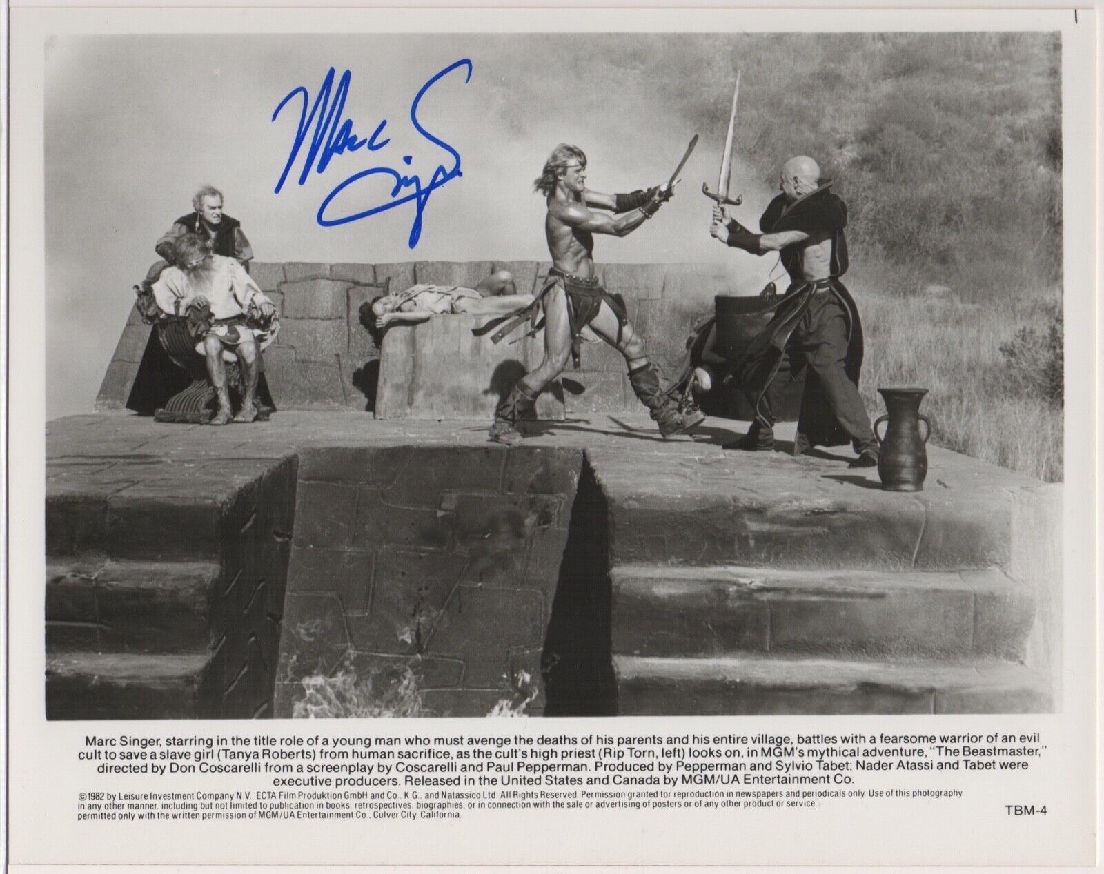 MARC SINGER signed BEASTMASTER 8x10 press Photo Poster painting AUTOGRAPH Beckett BAS auto