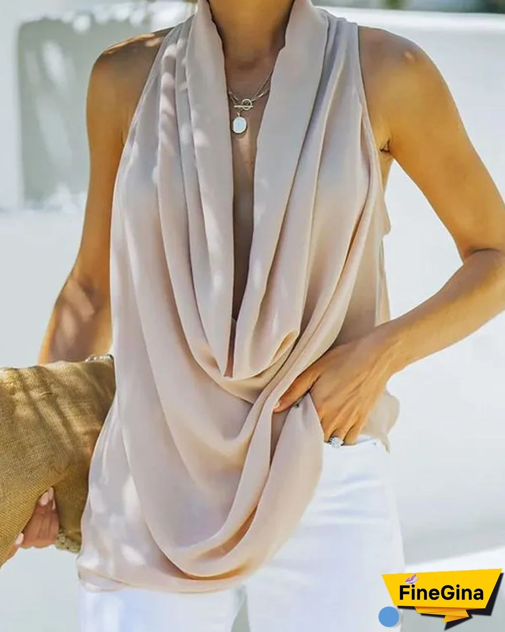 Pile Collar Chiffon Sleeveless Top