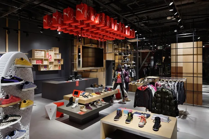 Sklep premium Puma firmy Plajer & Franz Studio, Osaka – Japonia